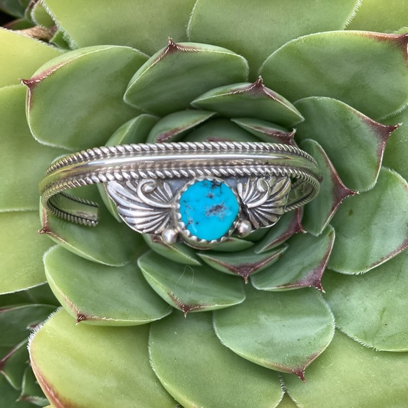 Signed Richard Begay Native American Sterling & Turquoise Baby/Toddler Cuff - Picture 4 of 7